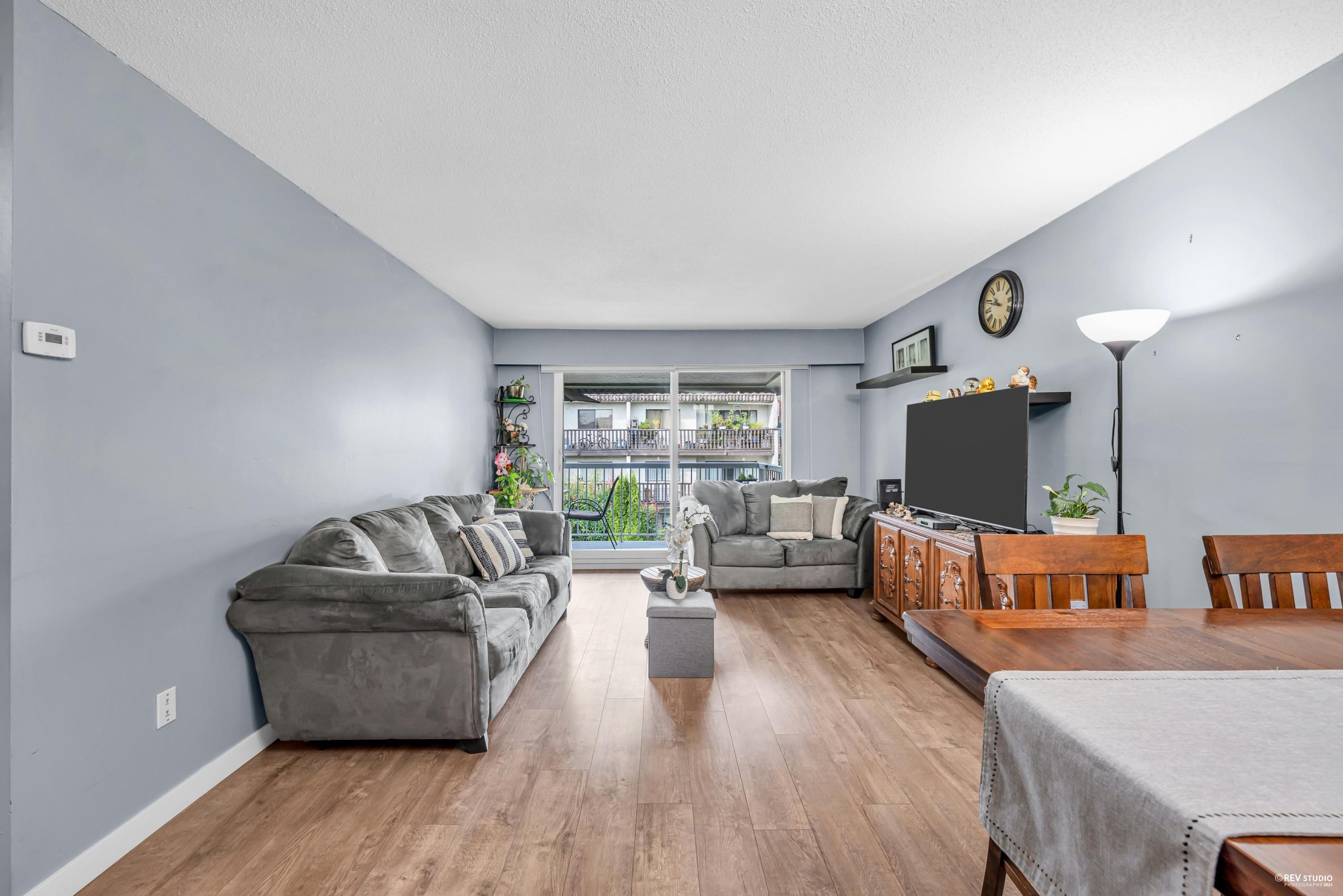 302 371 ELLESMERE AVENUE, R3056118, BC,