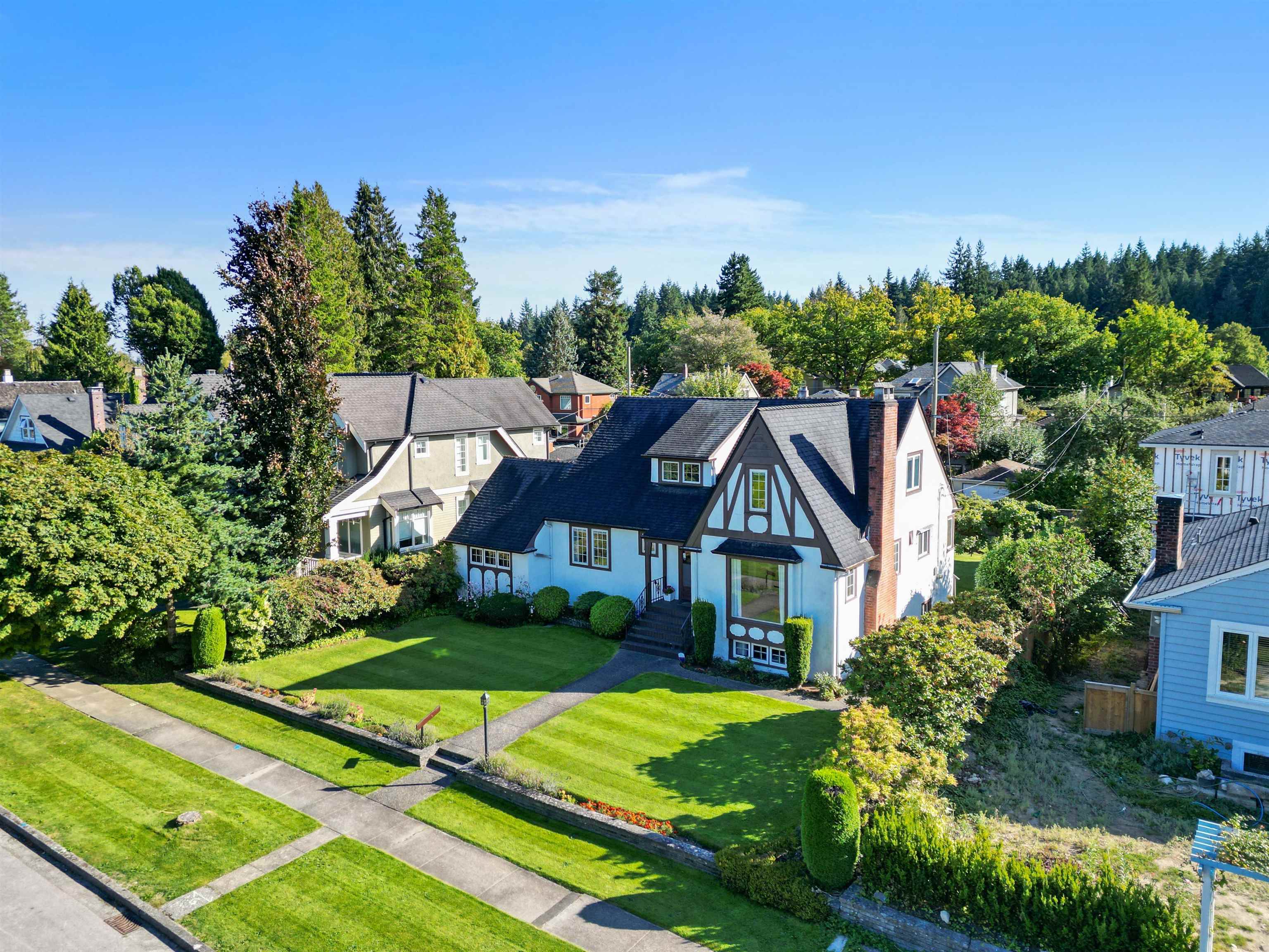 4664 W 13TH AVENUE, Vancouver BC V6R 2V7, R3056211, BC,