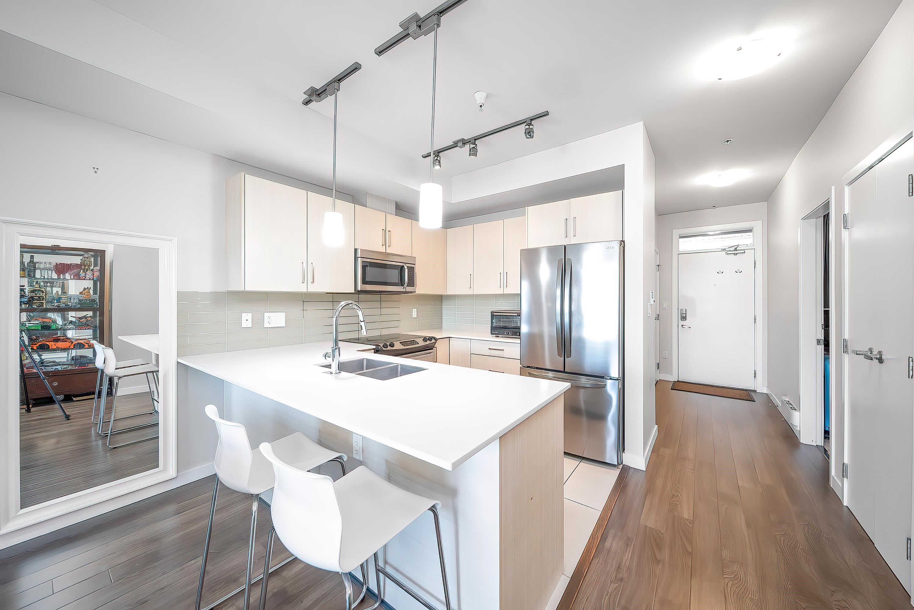 207 5288 GRIMMER STREET, R3056308, BC,