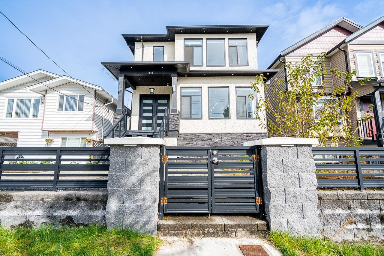 1845 FRASER AVENUE, Port Coquitlam BC V3B 1N2, R3056336, BC,