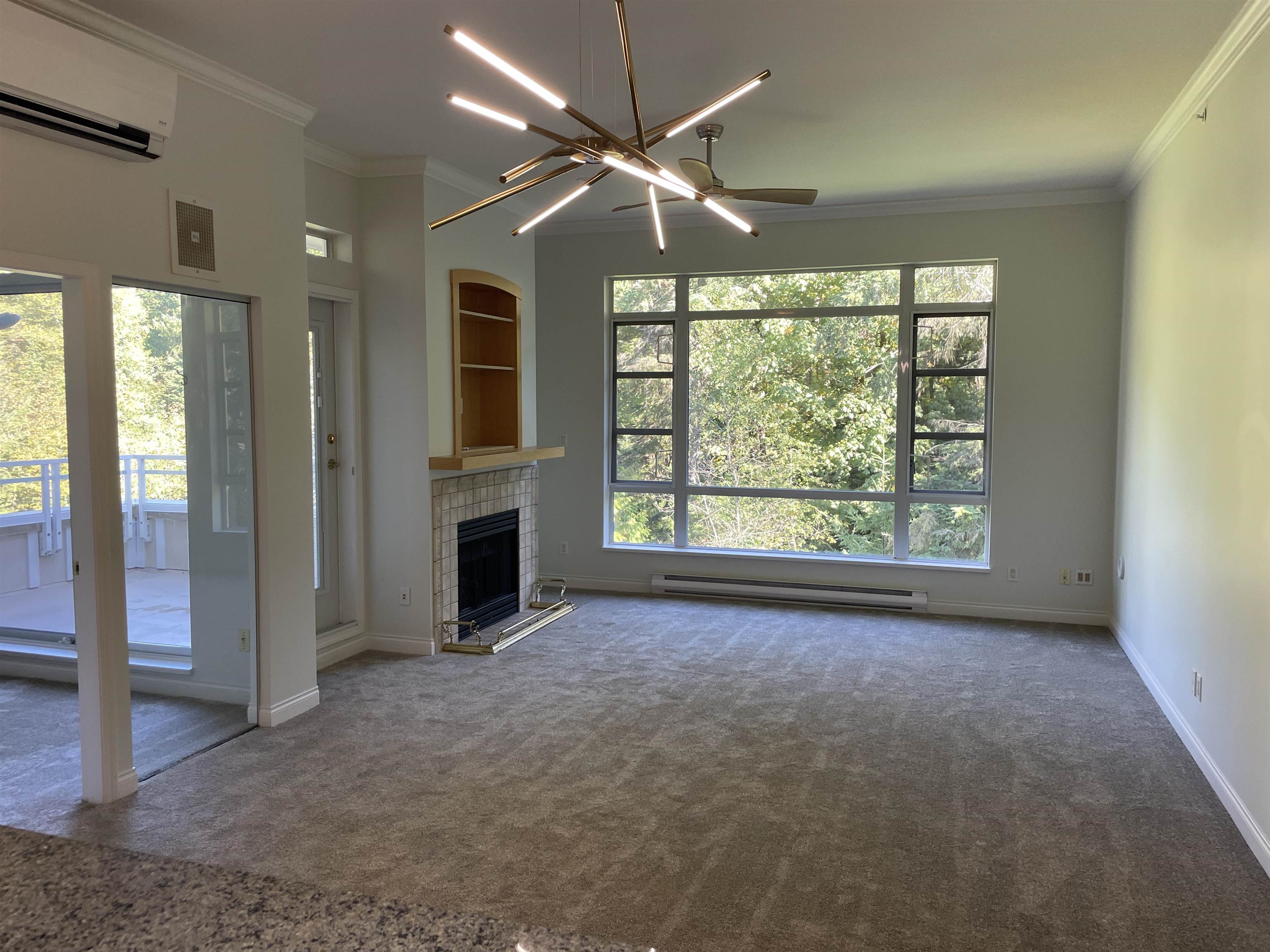 524 3629 DEERCREST DRIVE, R3056375, BC,