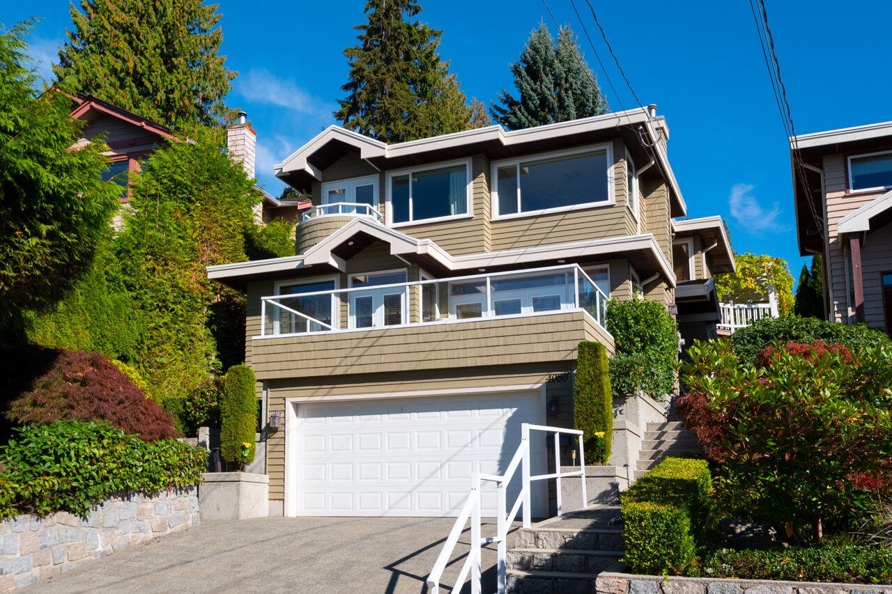4080 ST. PAULS AVENUE, North Vancouver BC V7N 1T5, R3056411, BC,