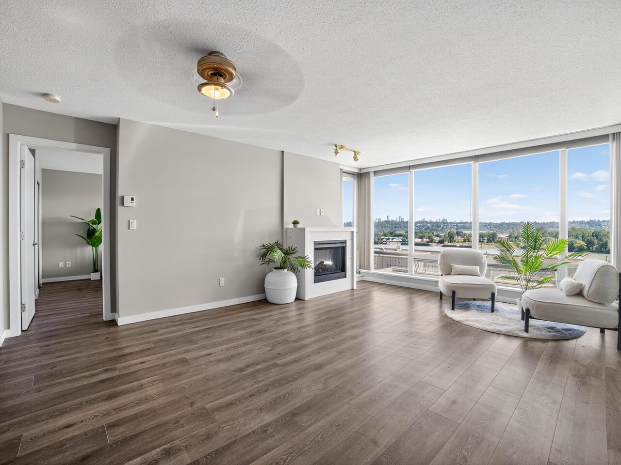 704 39 SIXTH STREET, R3056424, BC,