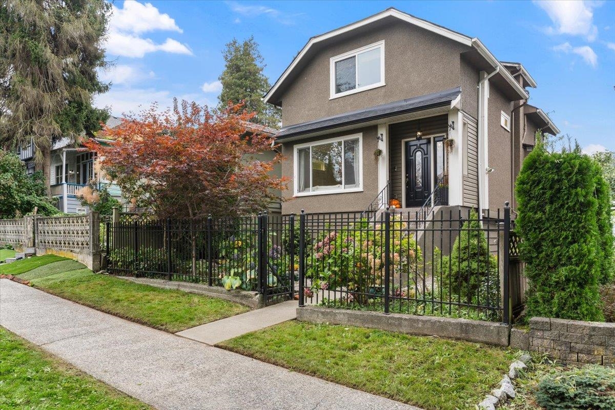 4833 LANARK STREET, Vancouver BC V5N 3S1, R3056586, BC,