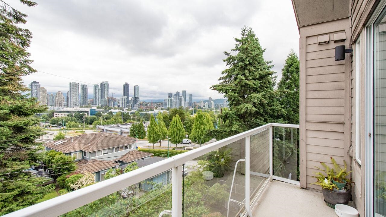 402 4181 NORFOLK STREET, R3056690, BC,