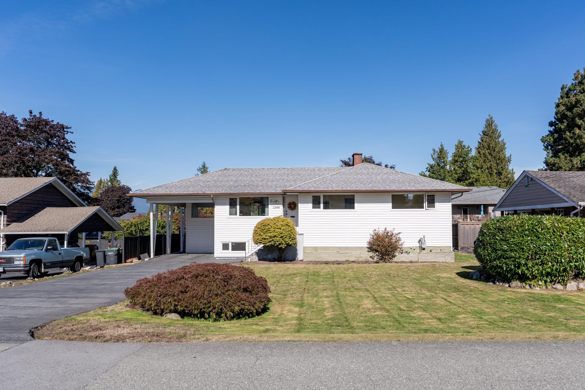 1349 SUMMIT DRIVE, Coquitlam BC V3J 5L7, R3056788, BC,