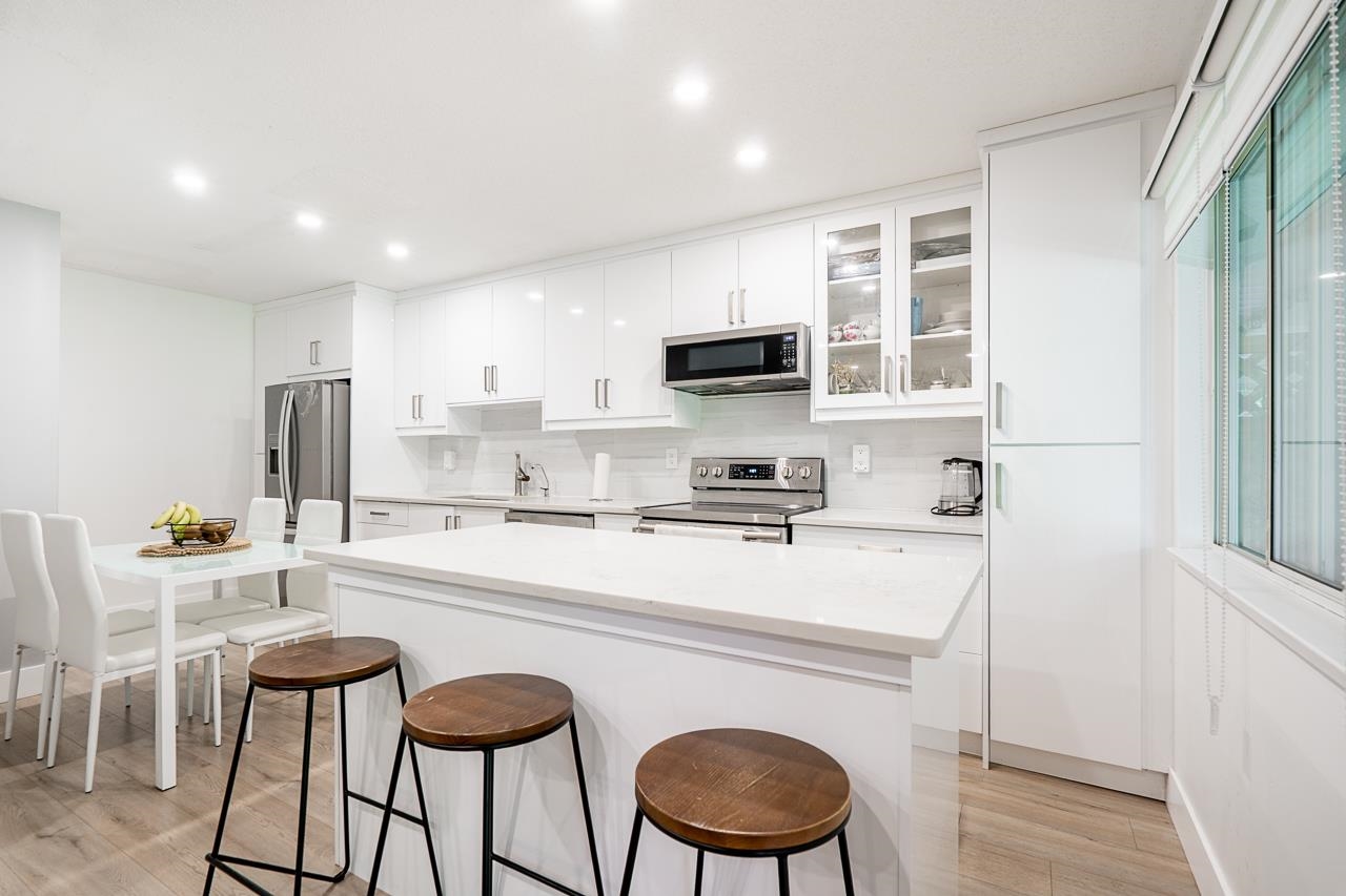 7 5925 177B STREET, R3056826, BC,