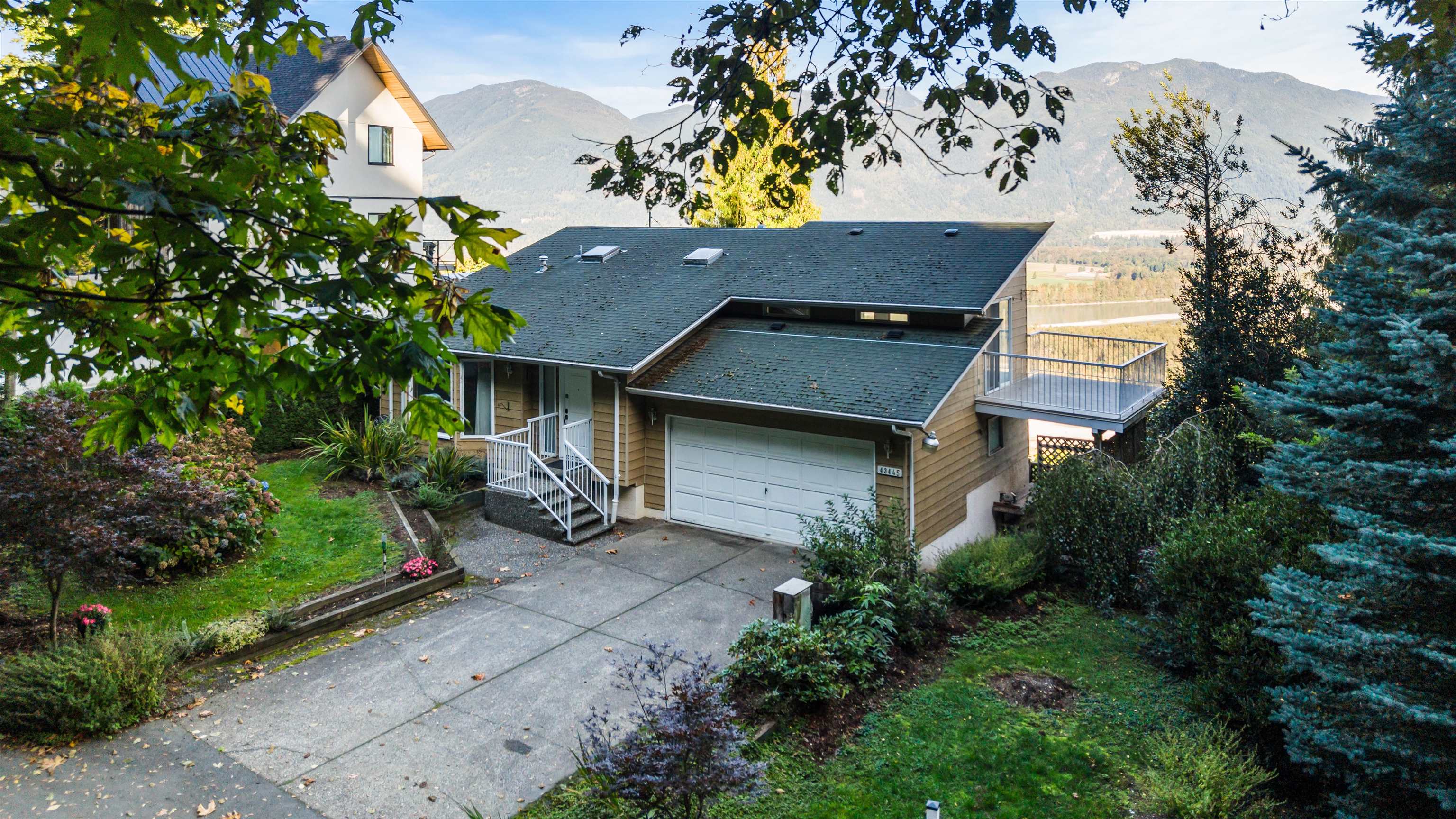 43445 ALAMEDA DRIVE, Chilliwack BC V2R 0J9, R3056912, BC,