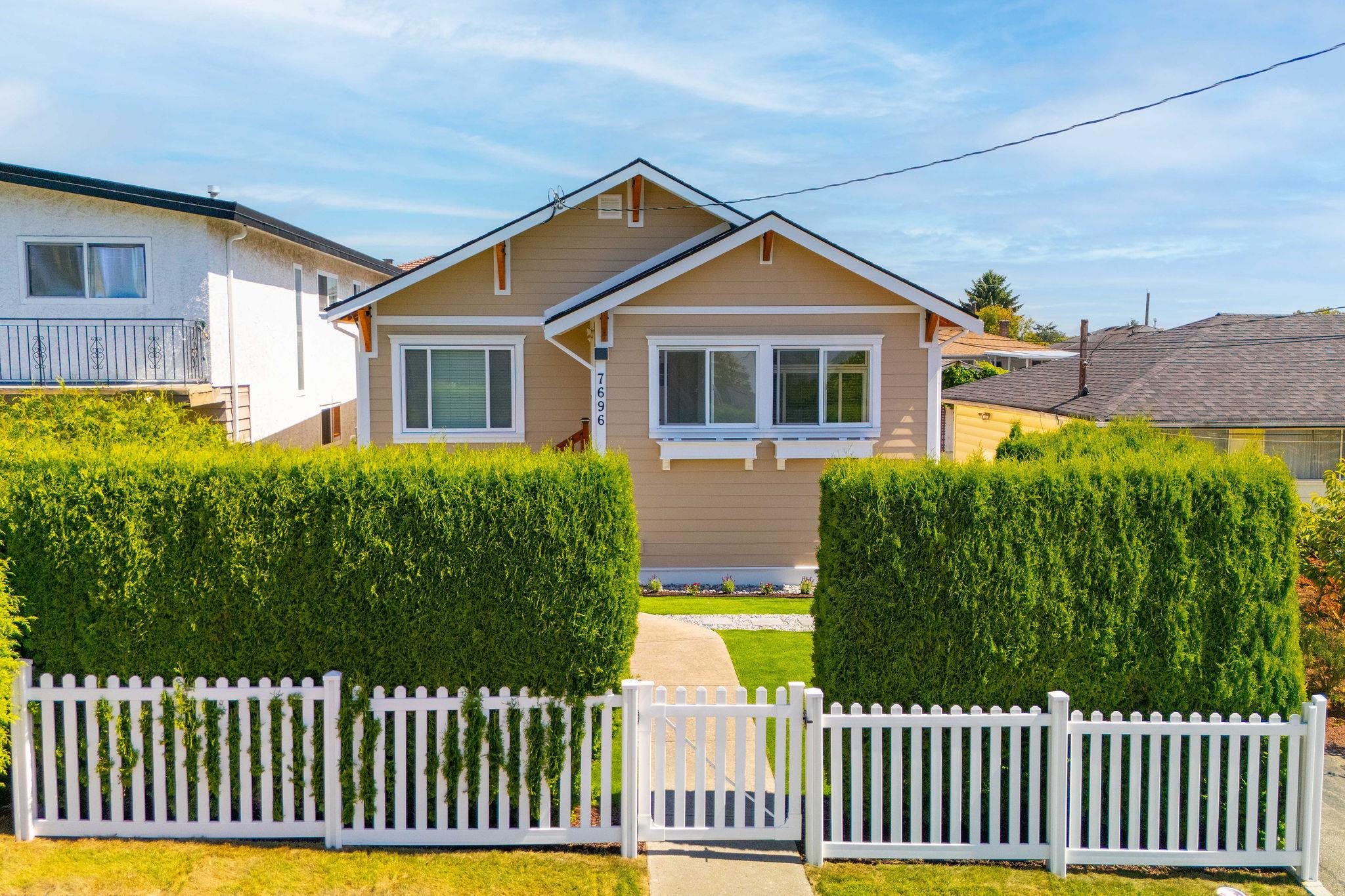 7696 DAVIES STREET, Burnaby BC V3N 3H4, R3057002, BC,