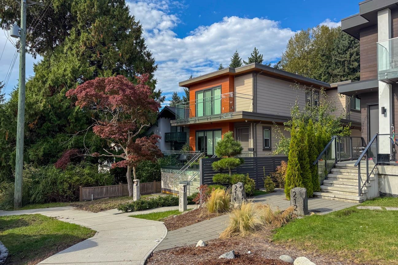 218 W 19 STREET, North Vancouver BC V7M 1X5, R3057037, BC,