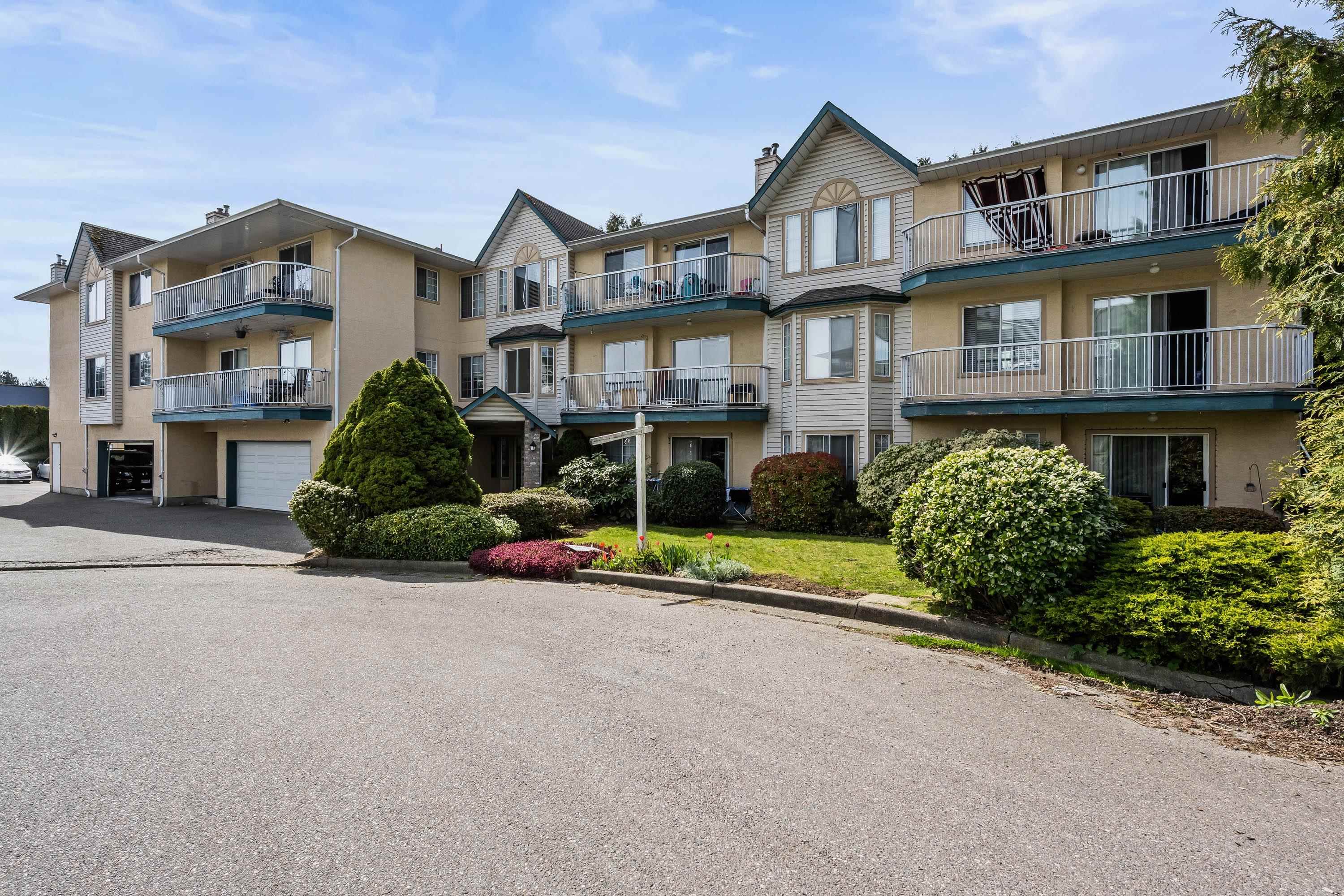 202 2567 VICTORIA STREET, R3057082, BC,