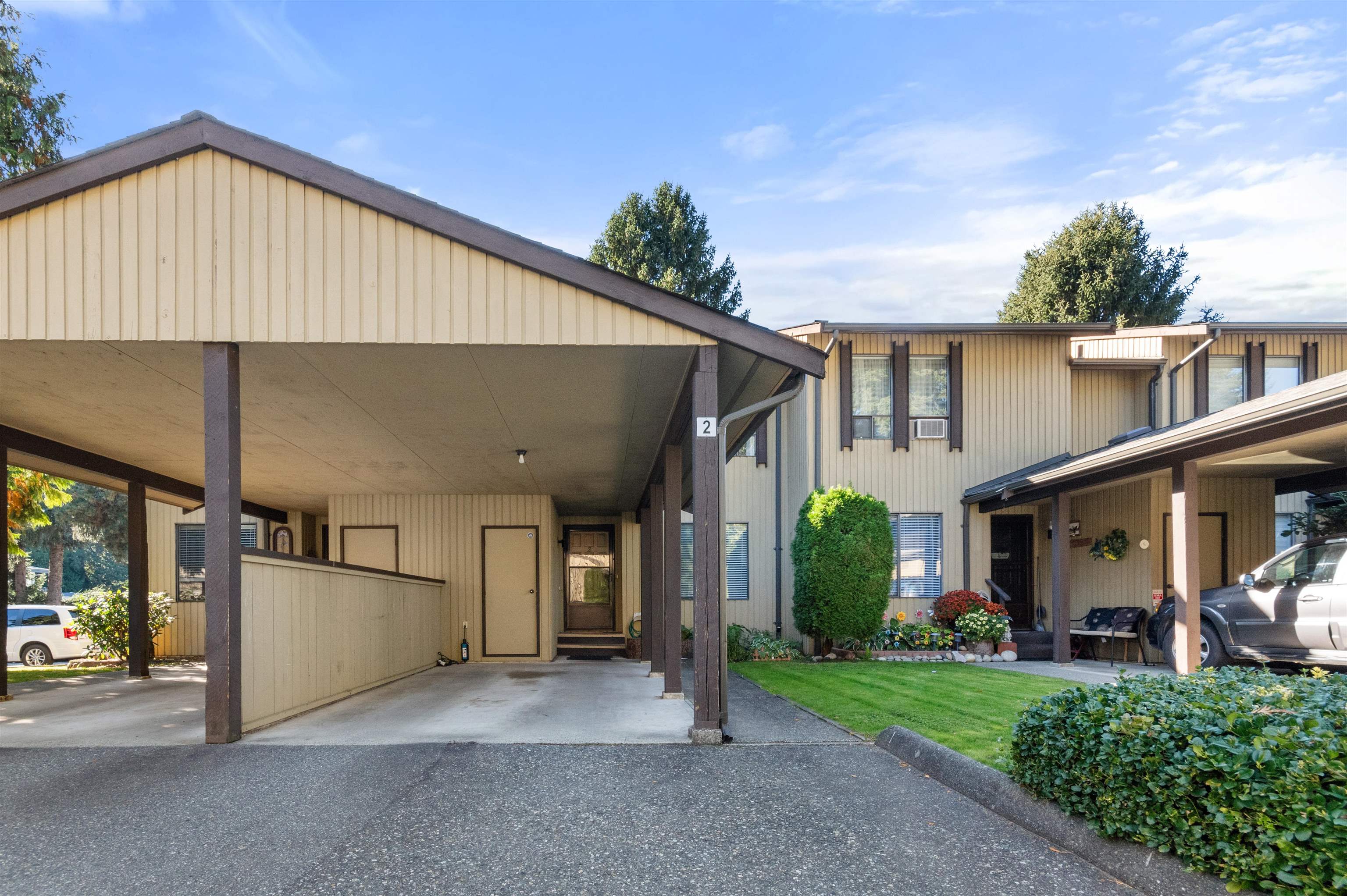 2 2998 MOUAT DRIVE, R3057351, BC,