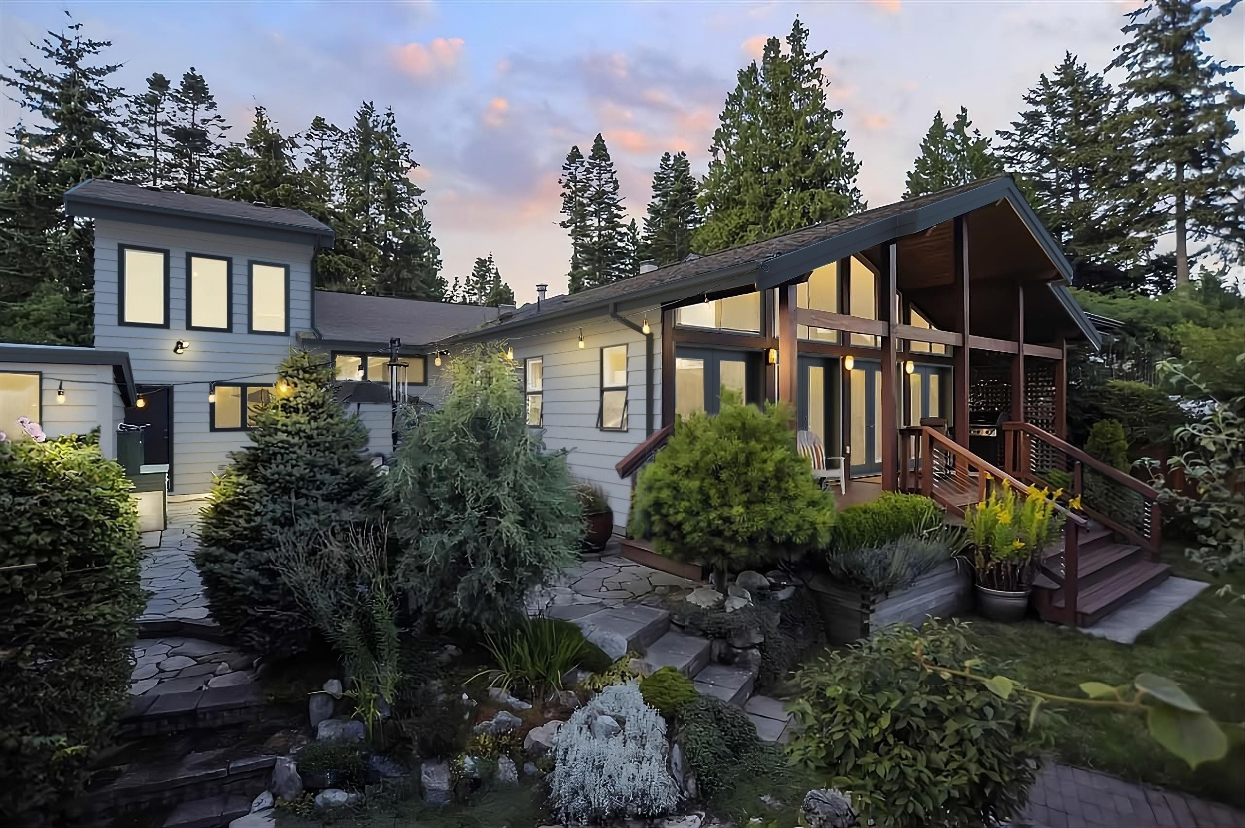 13044 14 AVENUE, Surrey BC V4A 1G3, R3057374, BC,