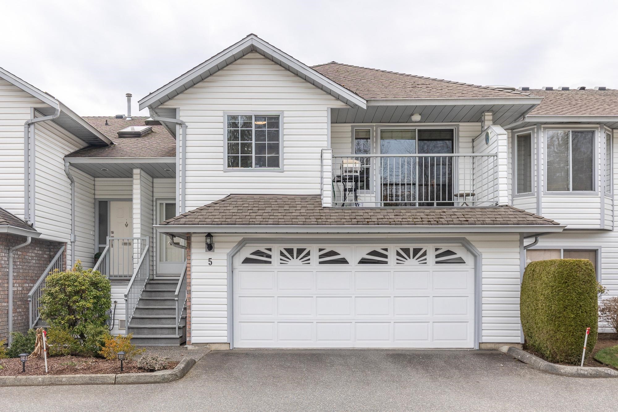 5 2988 HORN STREET, R3057383, BC,