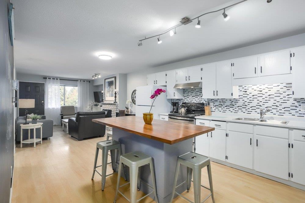 1832 KING GEORGE BOULEVARD, Surrey BC V4A 5A1, R3057544, BC,