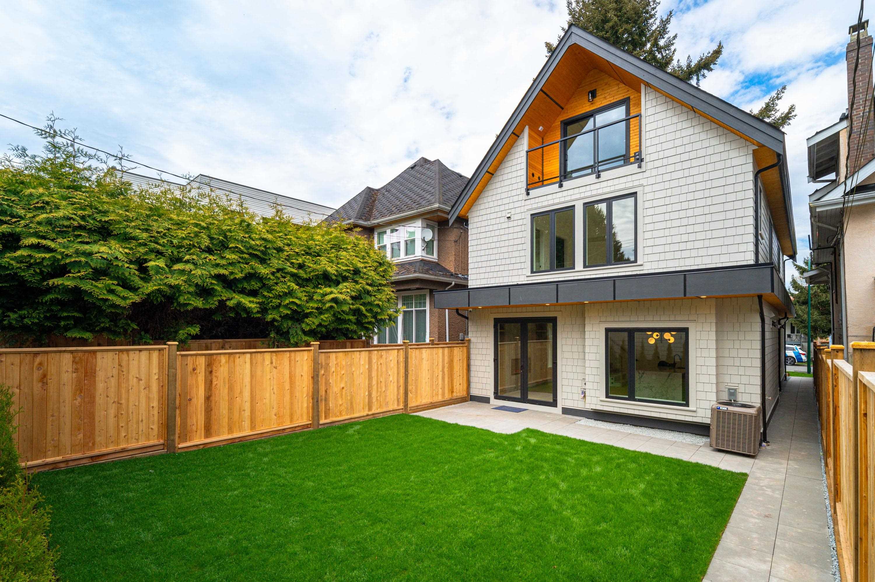 968 W 17TH AVENUE, Vancouver BC V5Z 1V4, R3057561, BC,