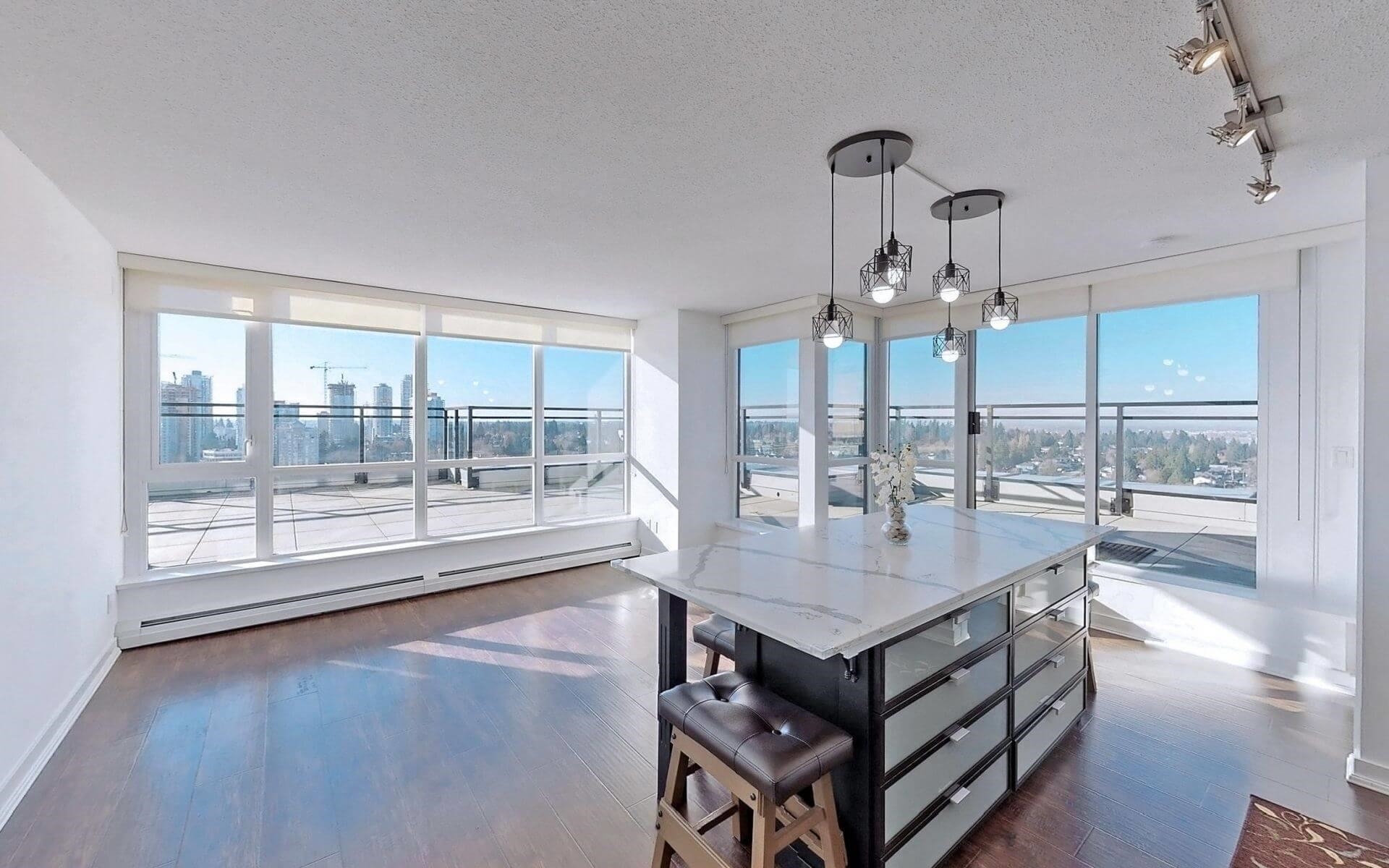 MLS® listing #R3057699 for sale located at 2104 10777 UNIVERSITY DRIVE
