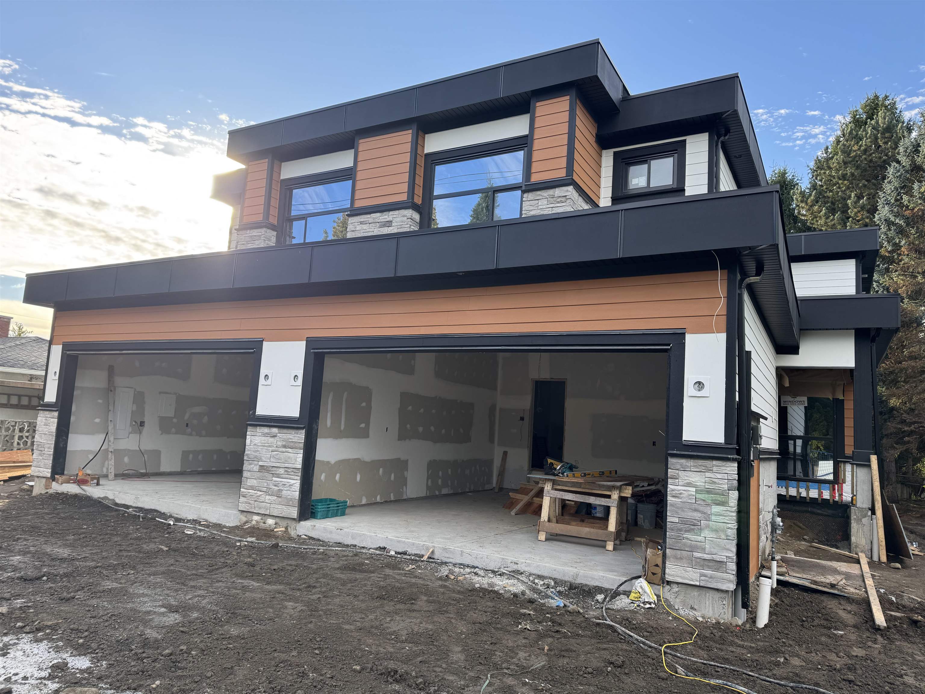 14206 NORTH BLUFF ROAD, White Rock BC V4B 3C4, R3057701, BC,