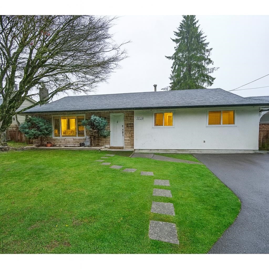 3228 CEDAR DRIVE, Port Coquitlam BC V3B 3C4, R3057820, BC,