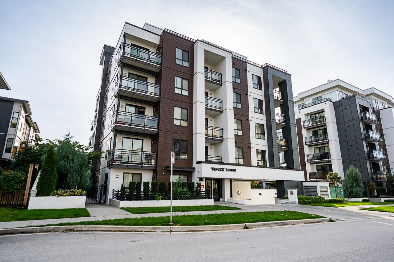 B304 20838 78B AVENUE, R3057860, BC,
