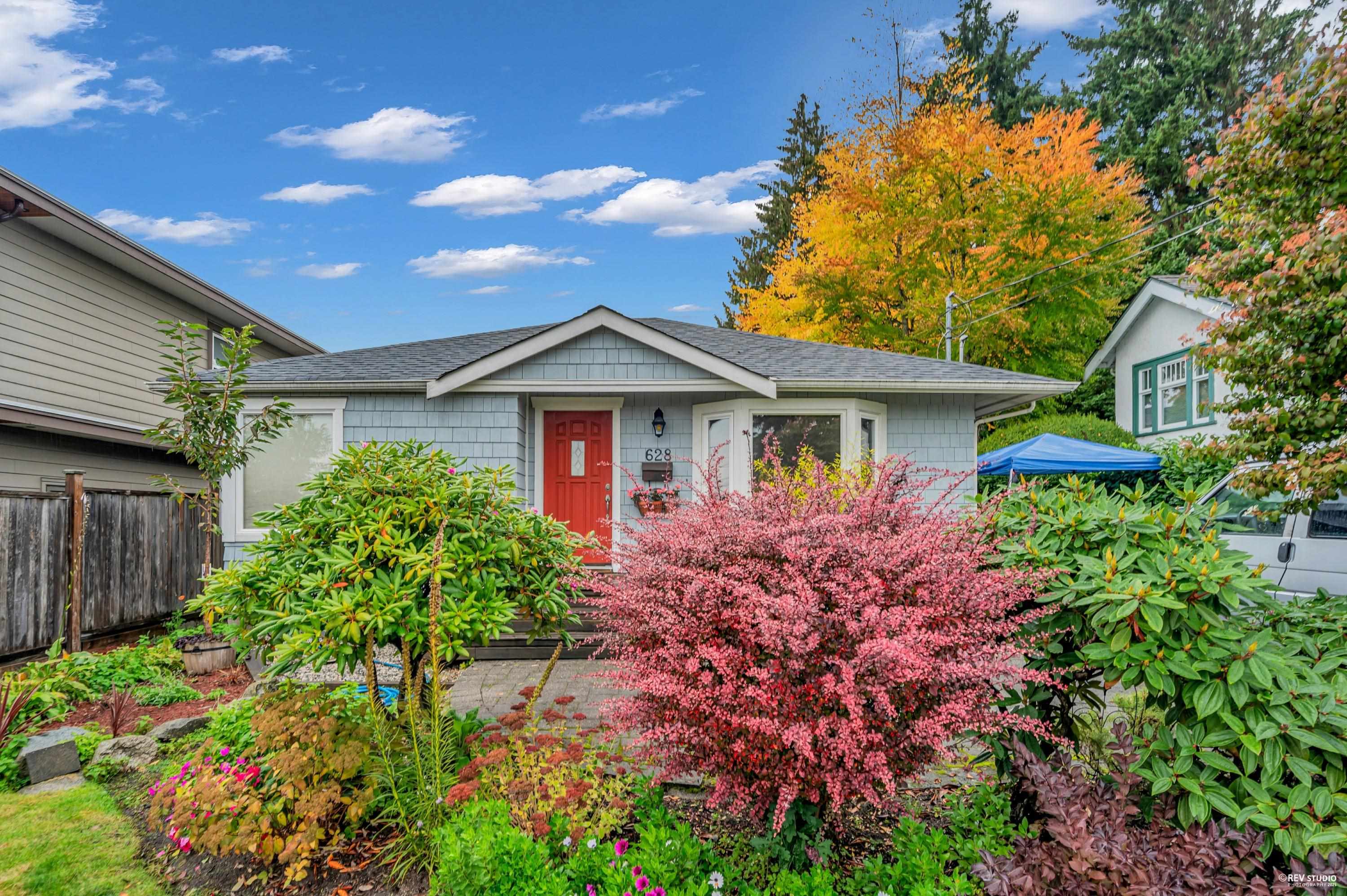 628 E 7TH STREET, North Vancouver BC V7L 1S4, R3057953, BC,