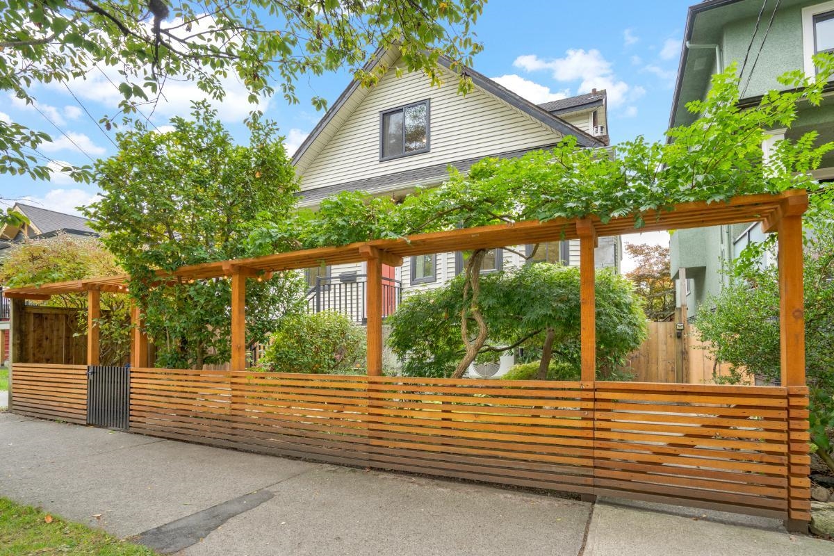 614 E 14TH AVENUE, Vancouver BC V5T 2N1, R3057988, BC,