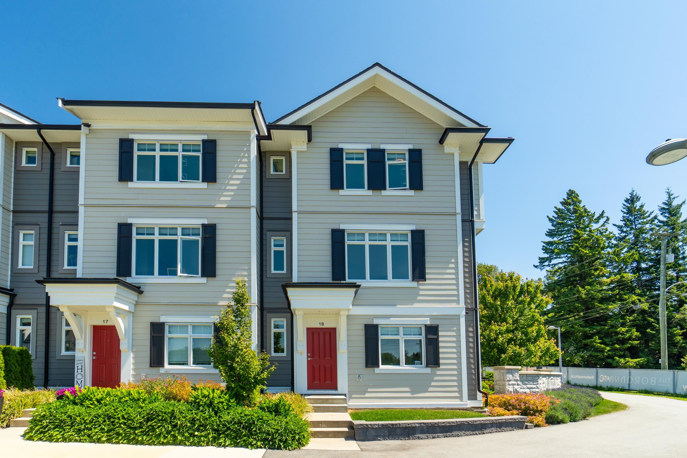 18 2070 OAK MEADOWS DRIVE, R3058404, BC,