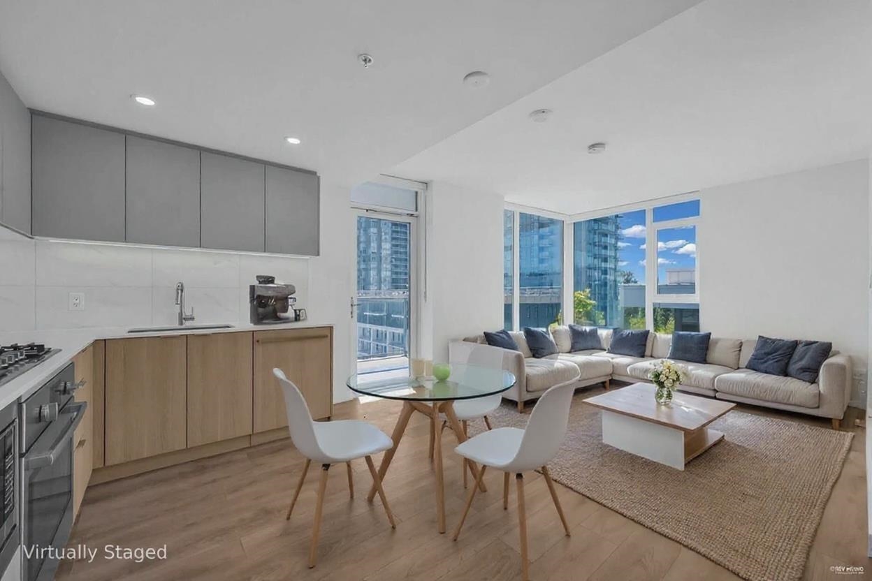 704 318 ALDERSON AVENUE, R3058436, BC,