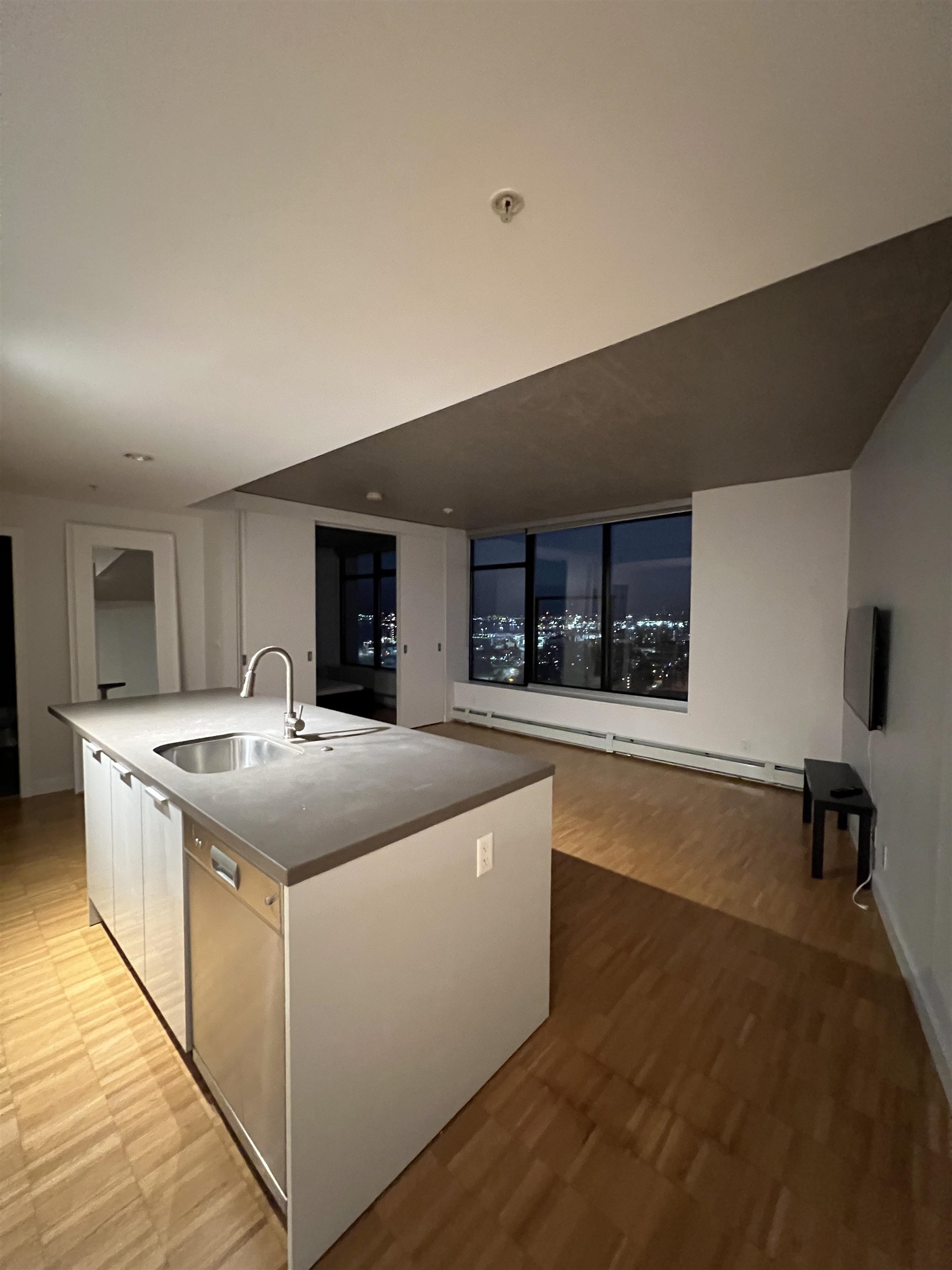25xx 108 CORDOVA STREET, R3058475, BC,