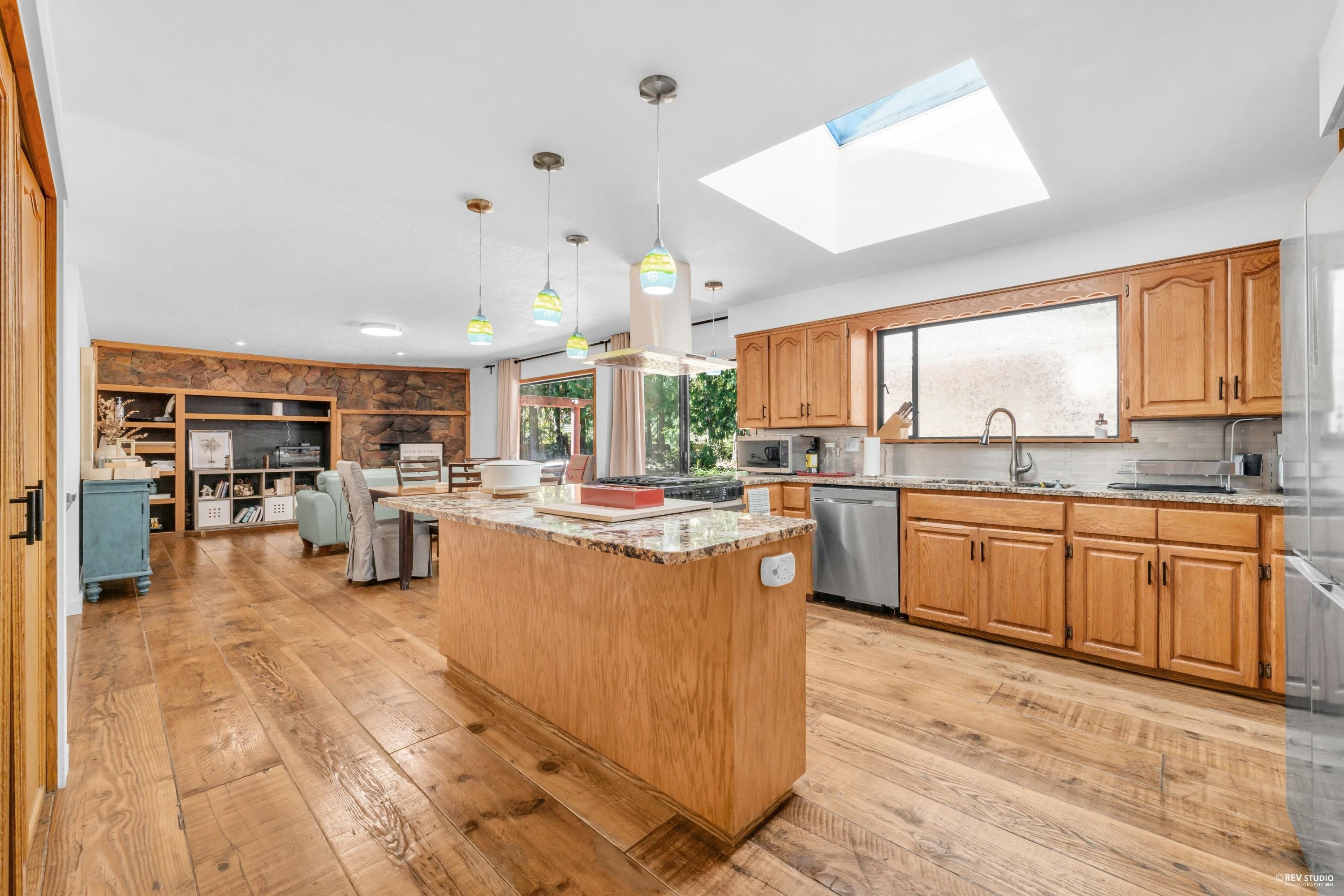 12643 GARIBALDI STREET, Maple Ridge BC V2W 1N5, R3058478, BC,