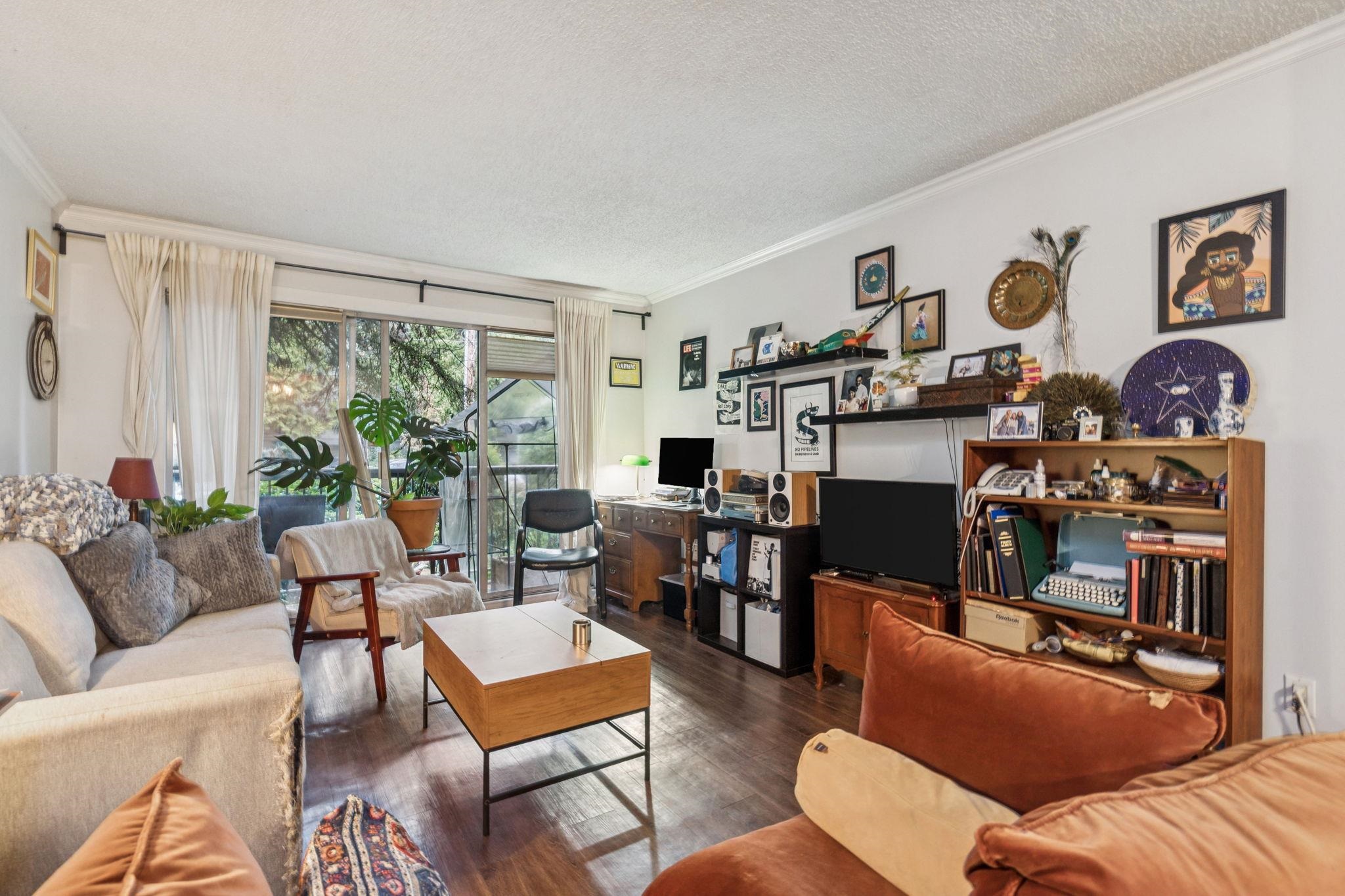 302 428 AGNES STREET, R3058494, BC,