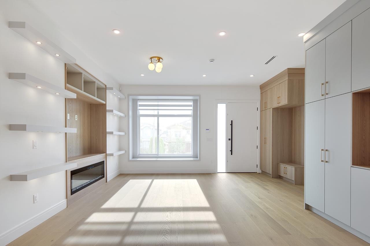 7815 18TH AVENUE, Burnaby BC V3N 1J5, R3058619, BC,