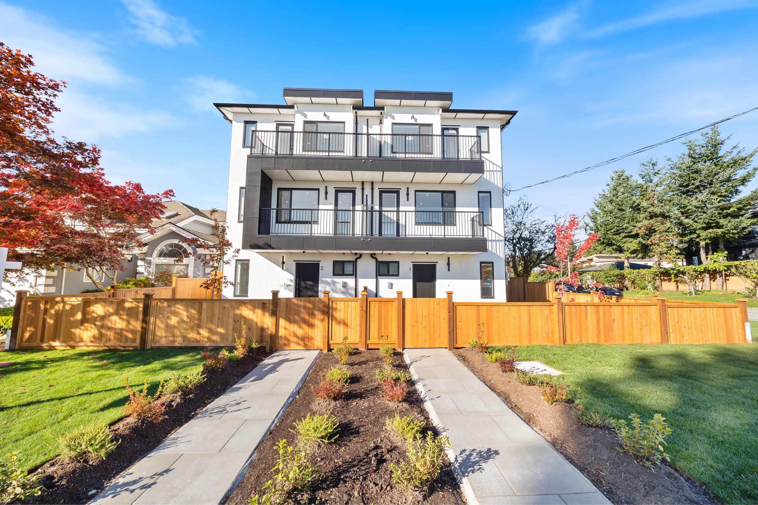 1 4170 HURST STREET, R3058657, BC,