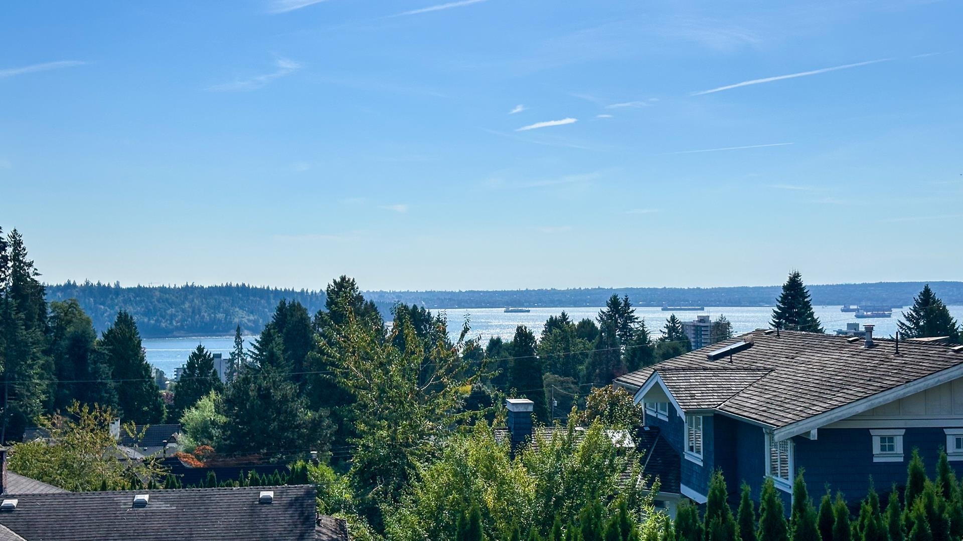 1386 MATHERS AVENUE, West Vancouver BC V7T 2G6, R3058676, BC,