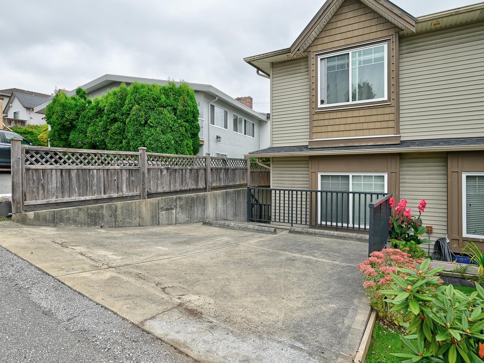 6050 HARDWICK STREET, Burnaby BC V5G 1R6, R3058686, BC,
