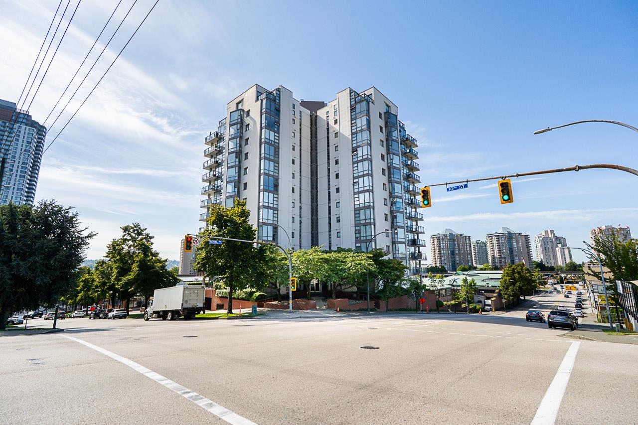 403 98 TENTH STREET, R3058868, BC,
