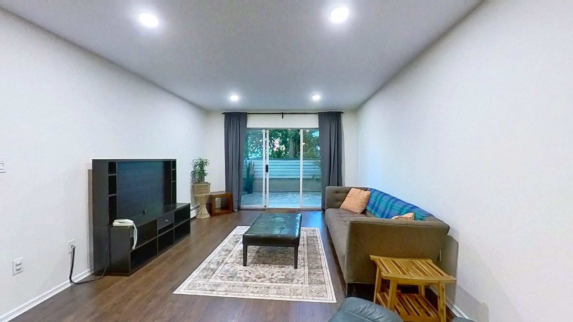 215 428 AGNES STREET, R3058895, BC,