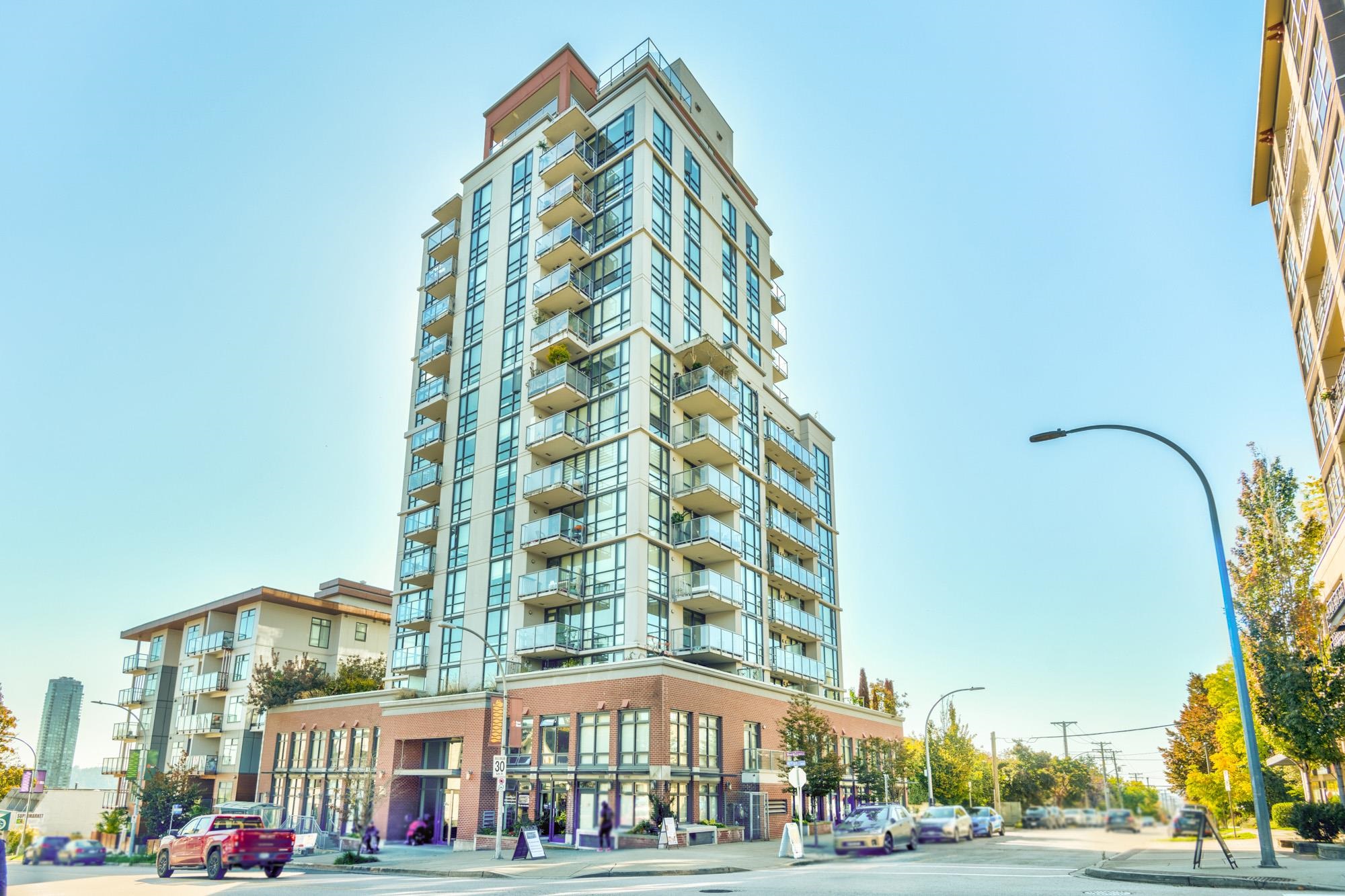 404 258 SIXTH STREET, R3058946, BC,