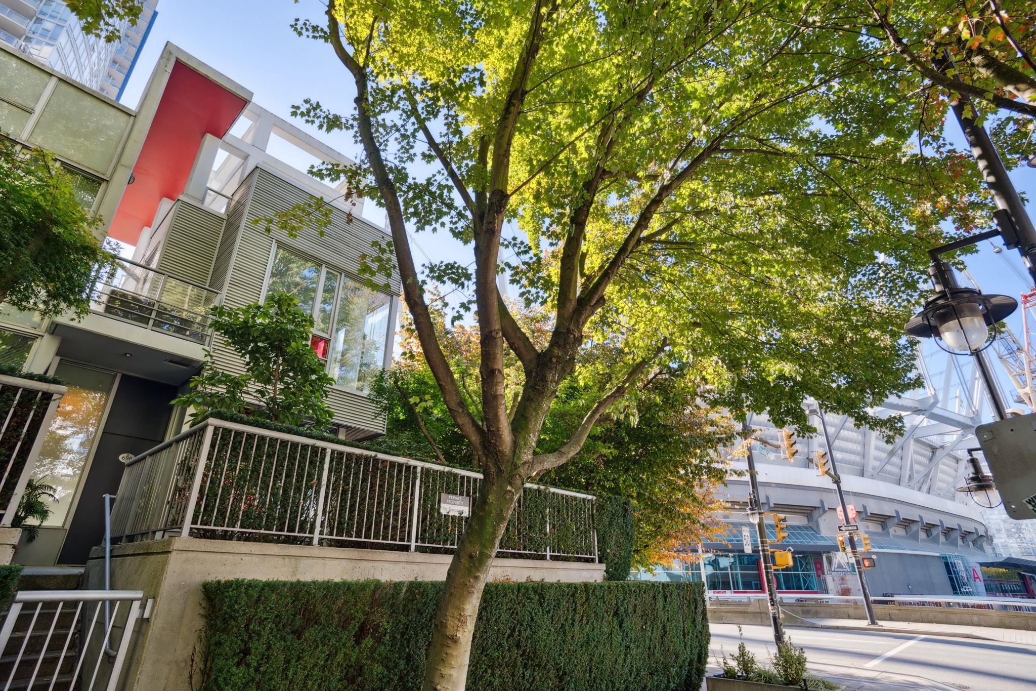 698 CITADEL PARADE, Vancouver BC V6B 1W8, R3058994, BC,