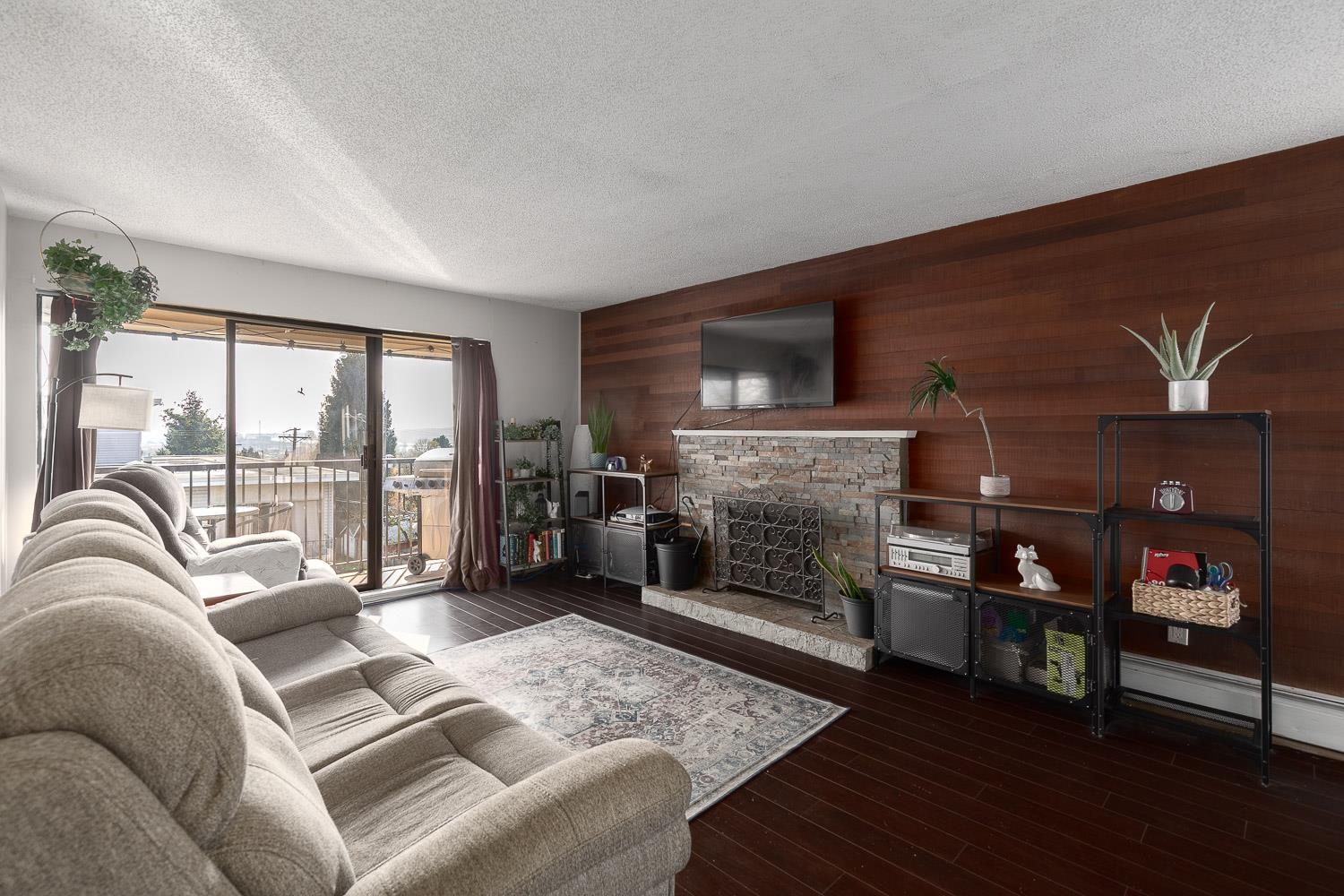 307 466 EIGHTH AVENUE, R3059087, BC,