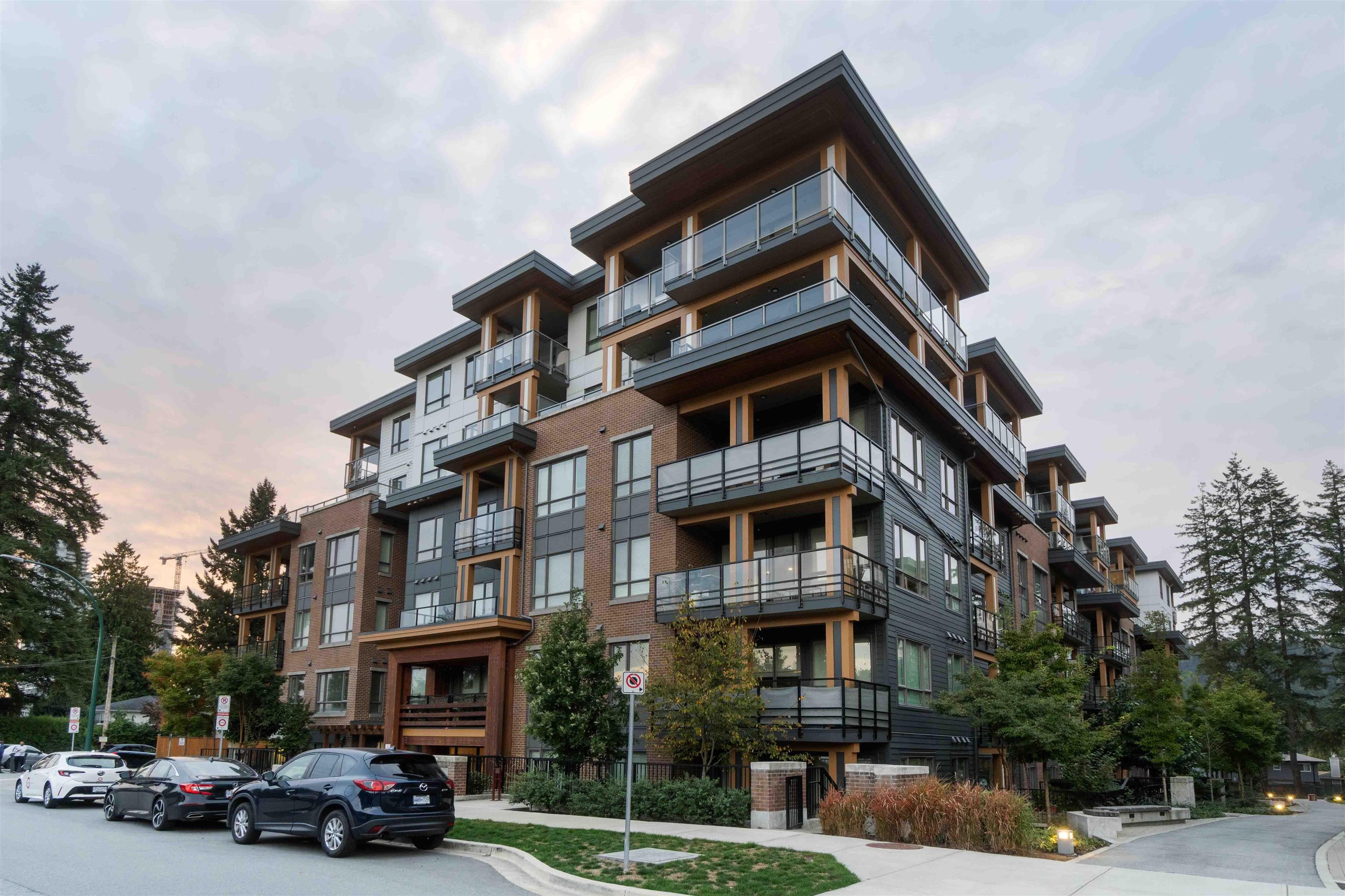101 721 ANSKAR COURT, R3059109, BC,