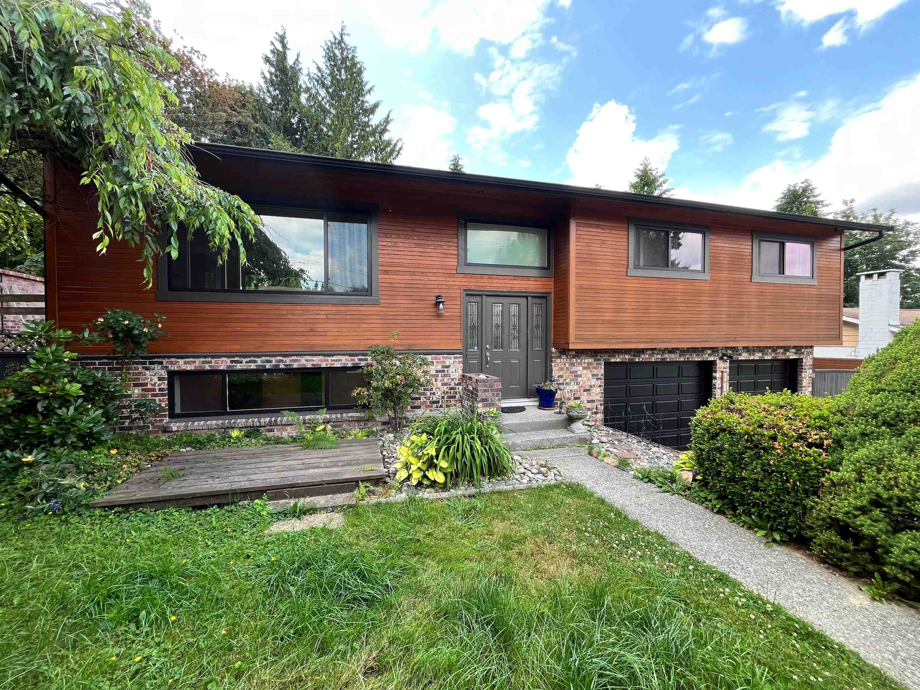 11285 133A STREET, Surrey BC V3R 2Y8, R3059166, BC,