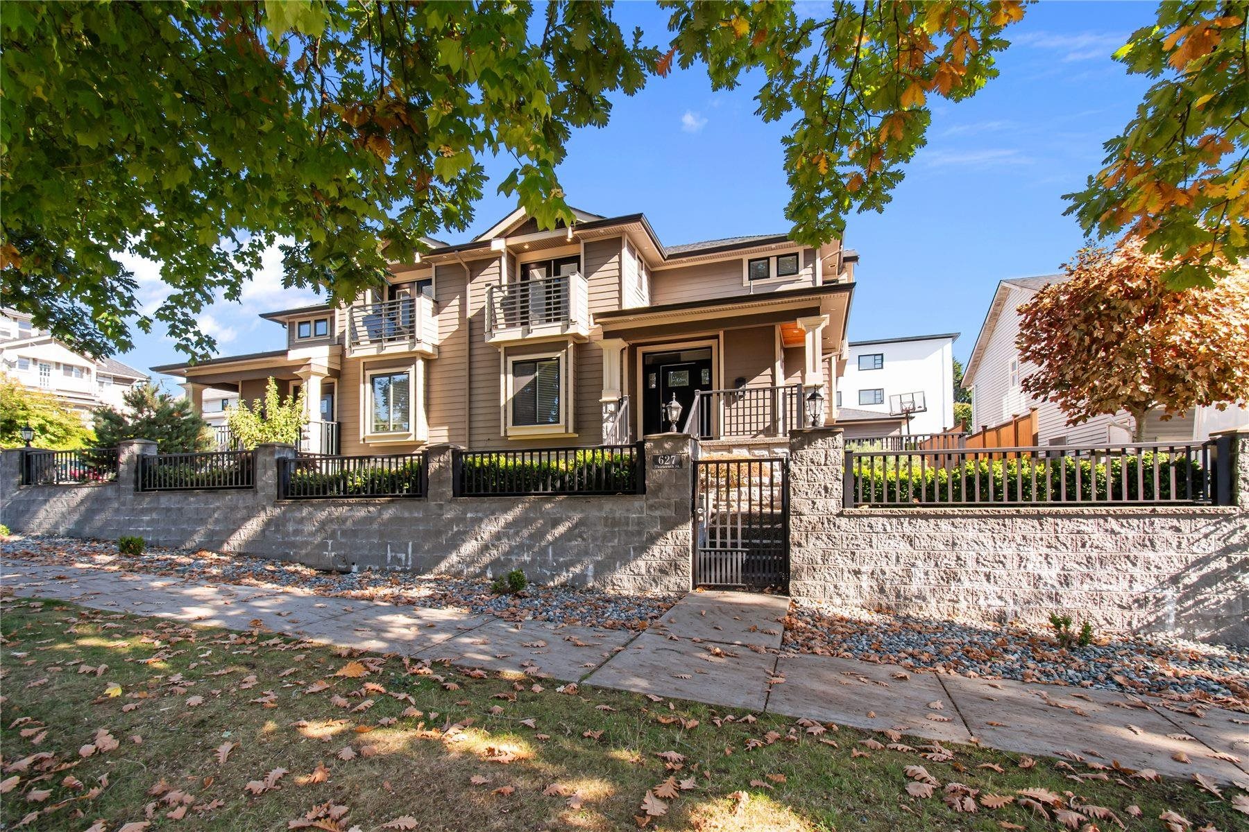 627 THIRTEENTH STREET, New Westminster BC V3M 4M3, R3059179, BC,