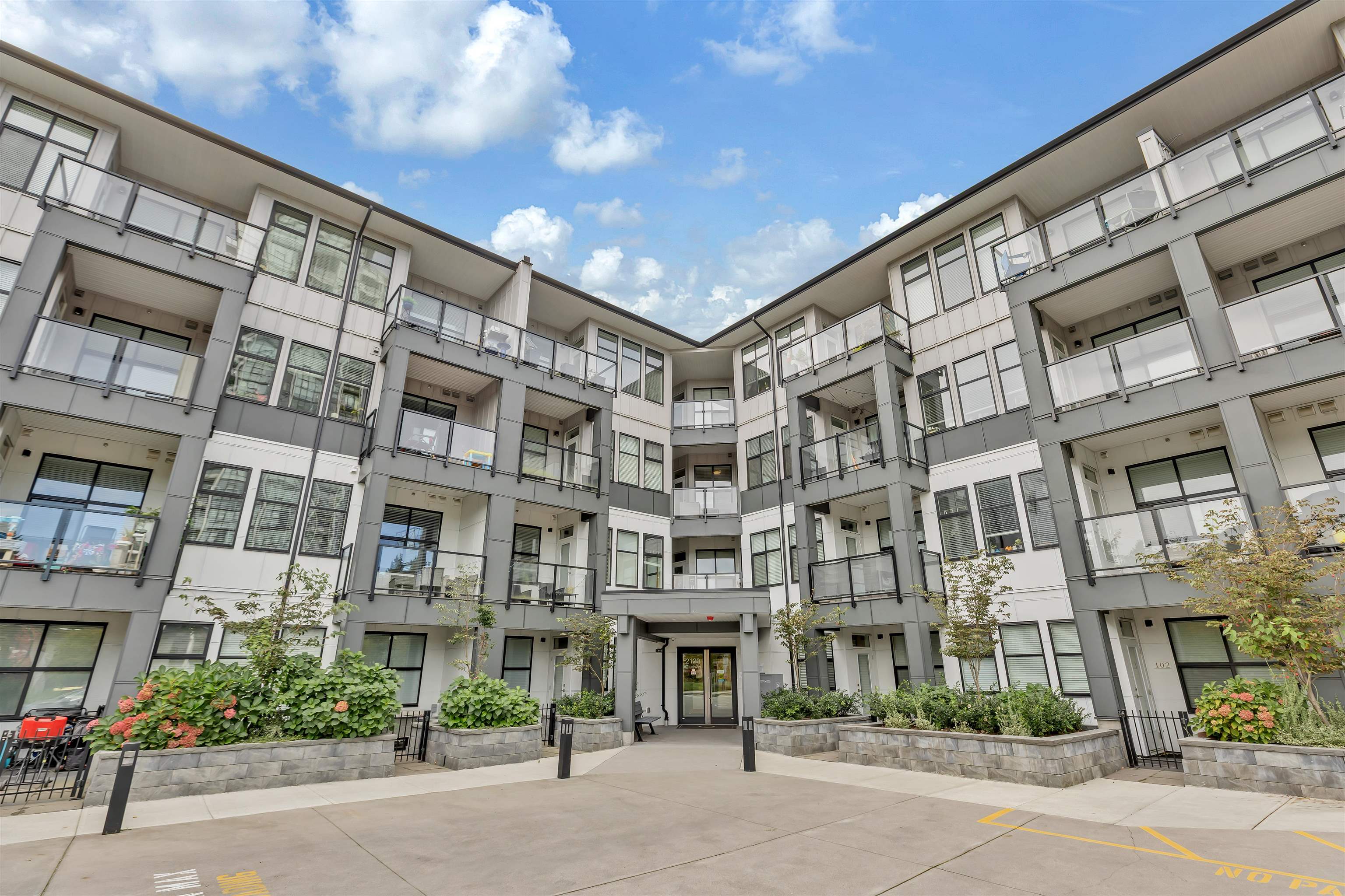 408 2120 GLADWIN ROAD ROAD, R3059402, BC,