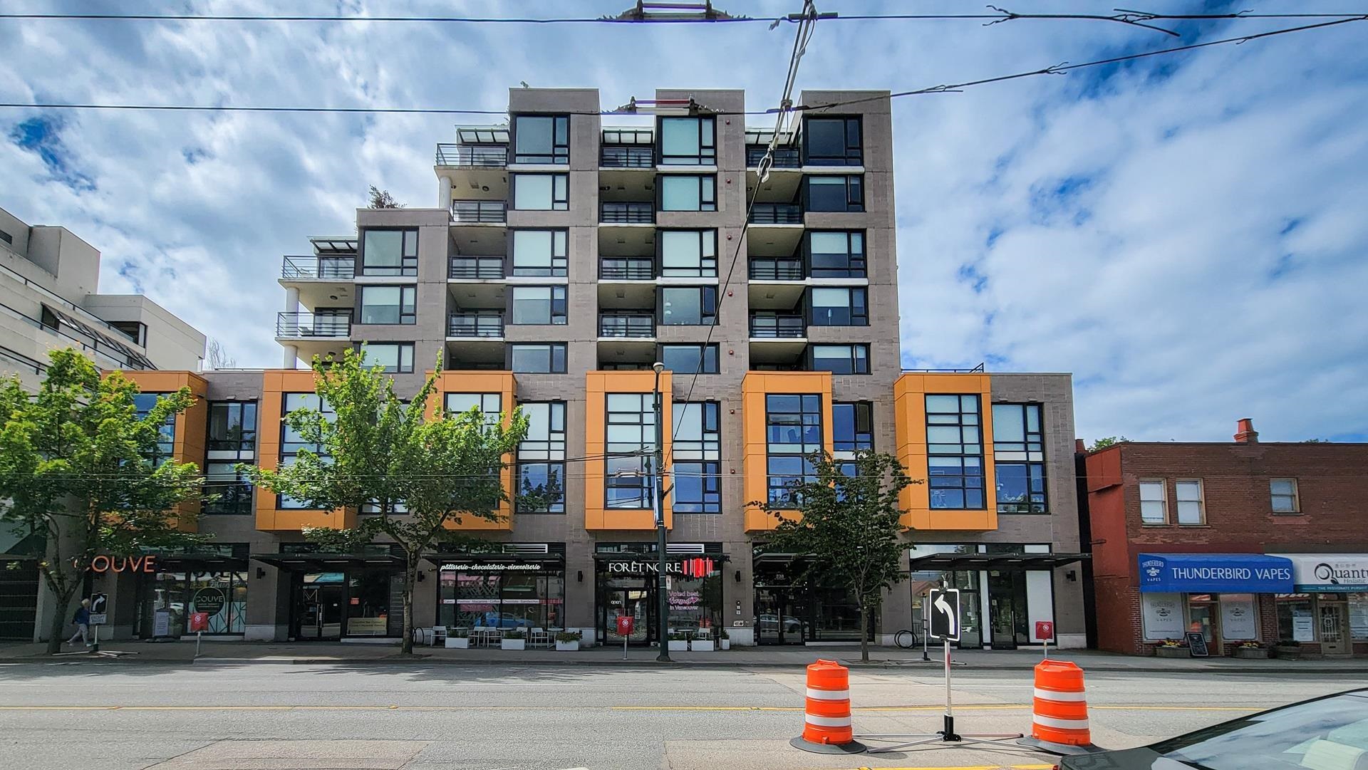 802 238 BROADWAY, R3059486, BC,