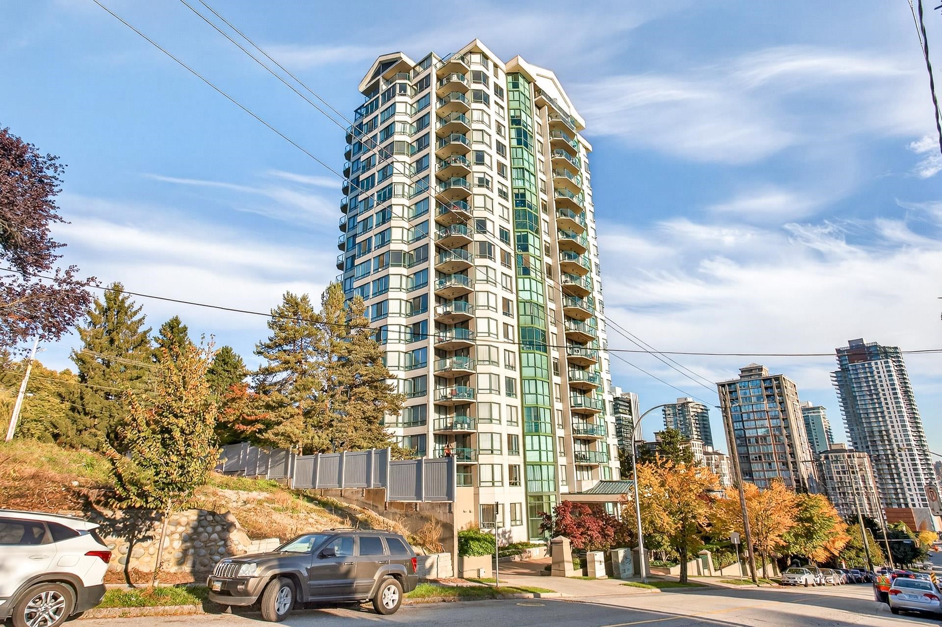 MLS® listing #R3059591 for sale located at 706 121 TENTH STREET STREET