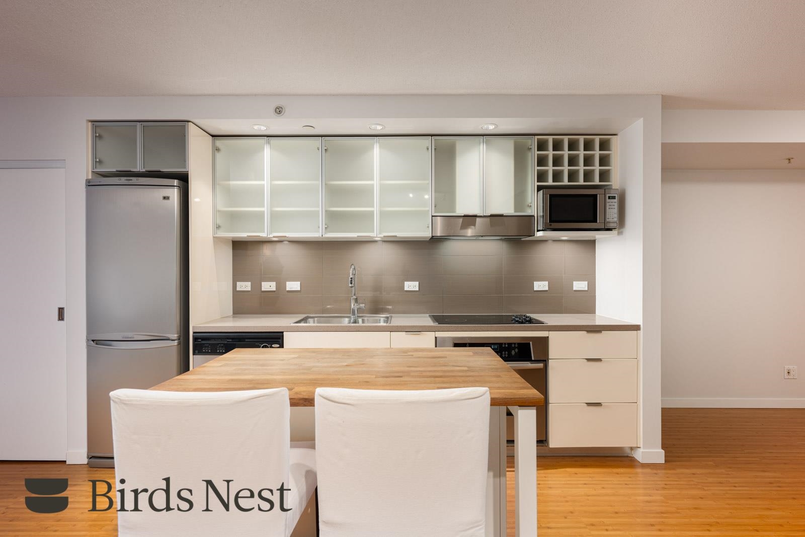 605 168 POWELL STREET, R3059673, BC,