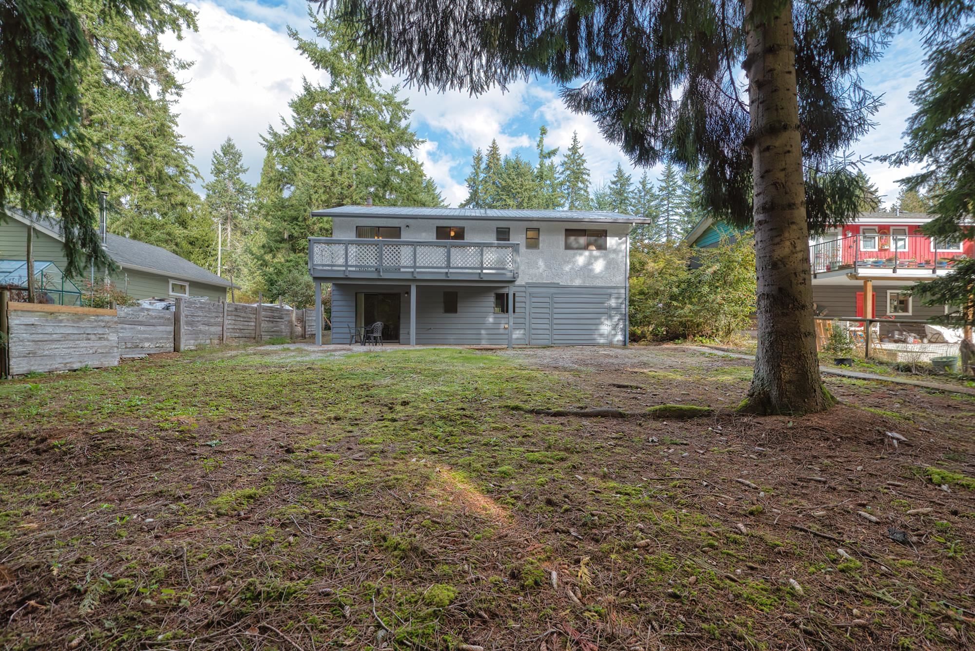 1067 FIRCREST ROAD, Gibsons BC V0N 1V4, R3059746, BC,