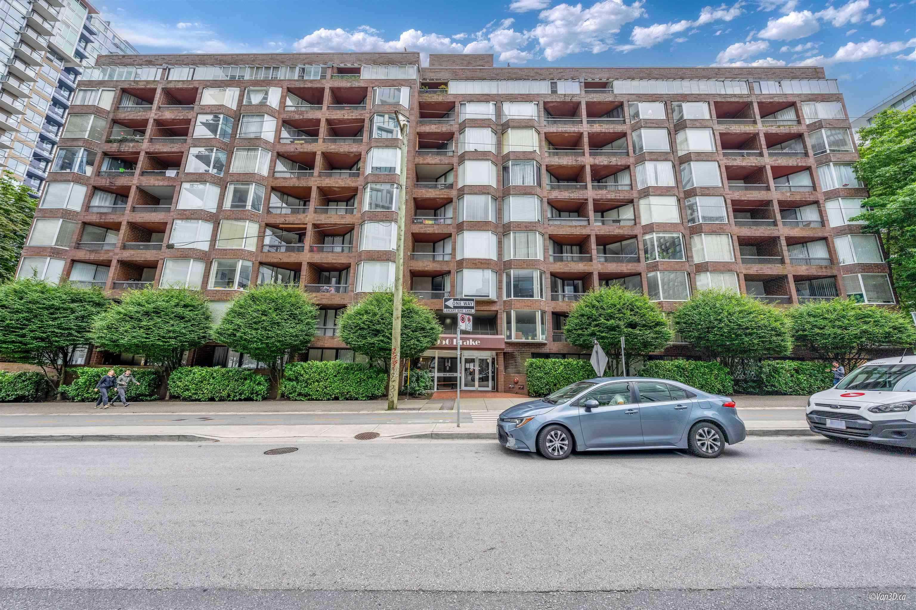512 950 DRAKE STREET, R3059873, BC,