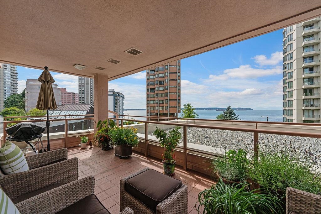 402 2271 BELLEVUE AVENUE, R3059943, BC,